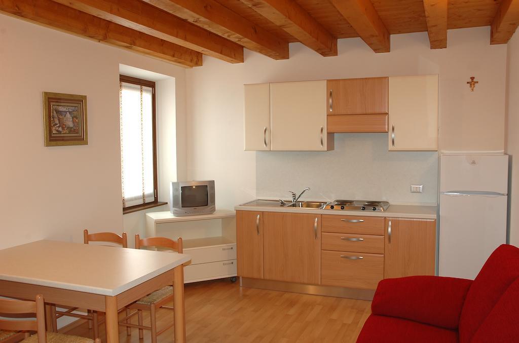 Agriturismo Al Tralcio Valeggio sul Mincio Pokoj fotografie